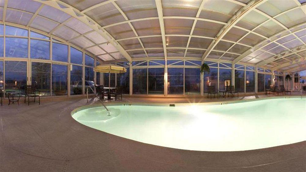 Holiday Inn Express Hotel Fort Campbell-Oak Grove By Ihg Exterior foto